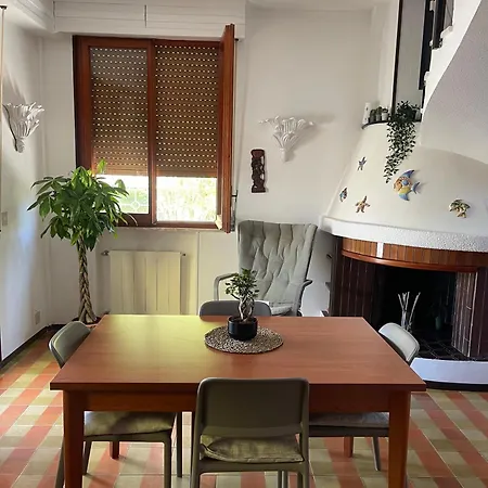 Ada * فرانكافيلا أل ماري