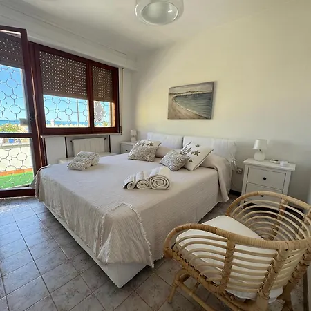 Ada Villa